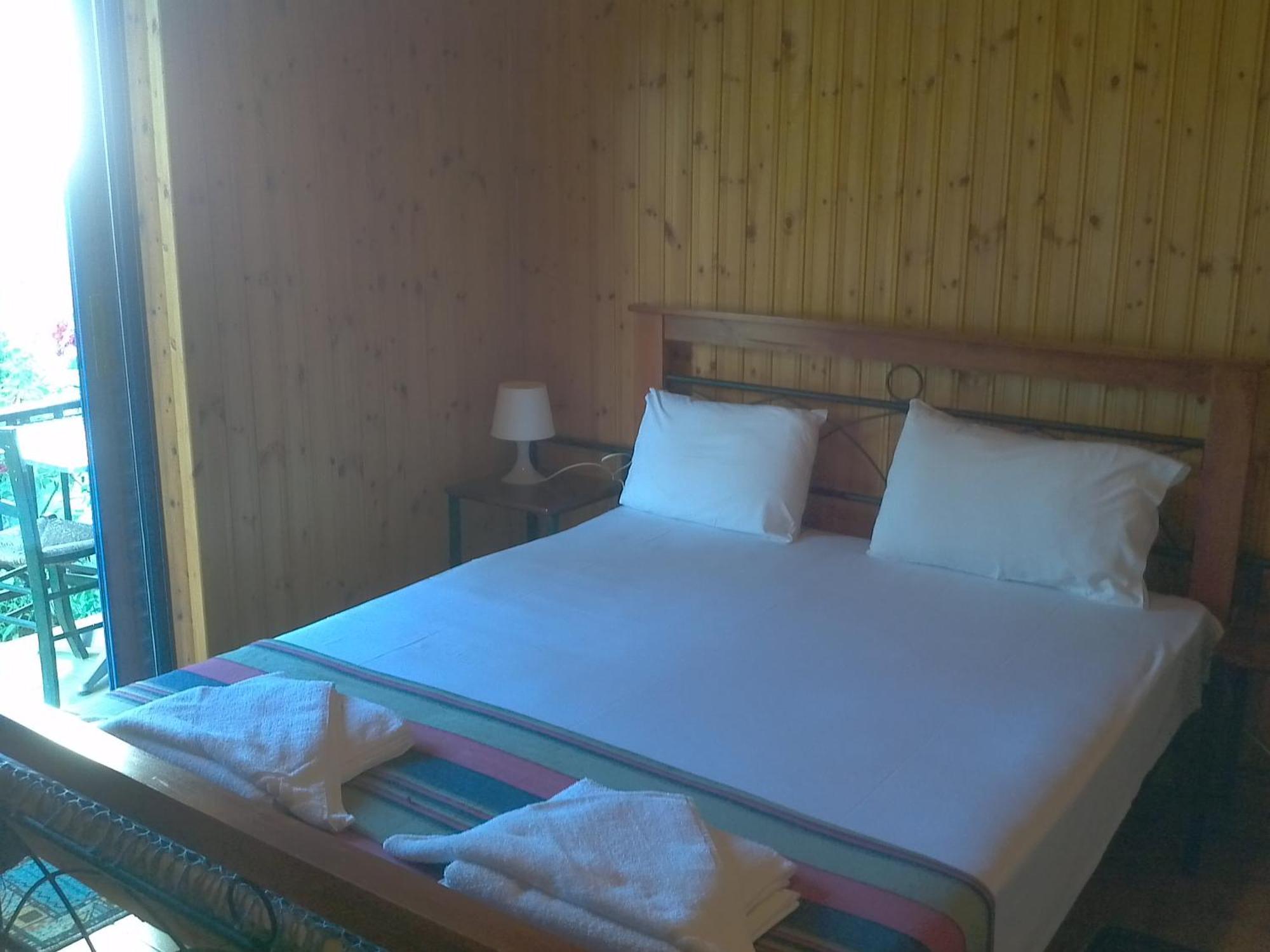 9 Musses Hotel Apartments Skala Mistegnon Quarto foto